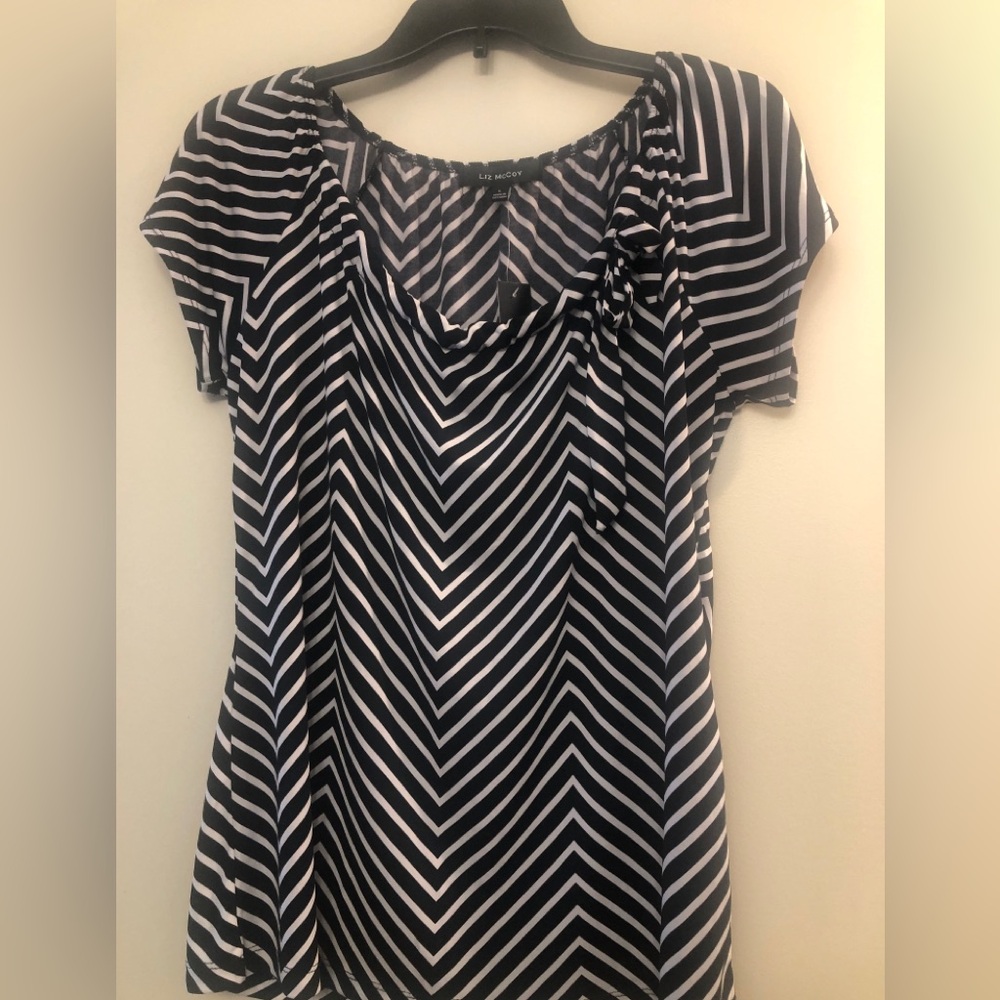 Liz McCoy Black and White V-Stripe Short Sleeve Tunic